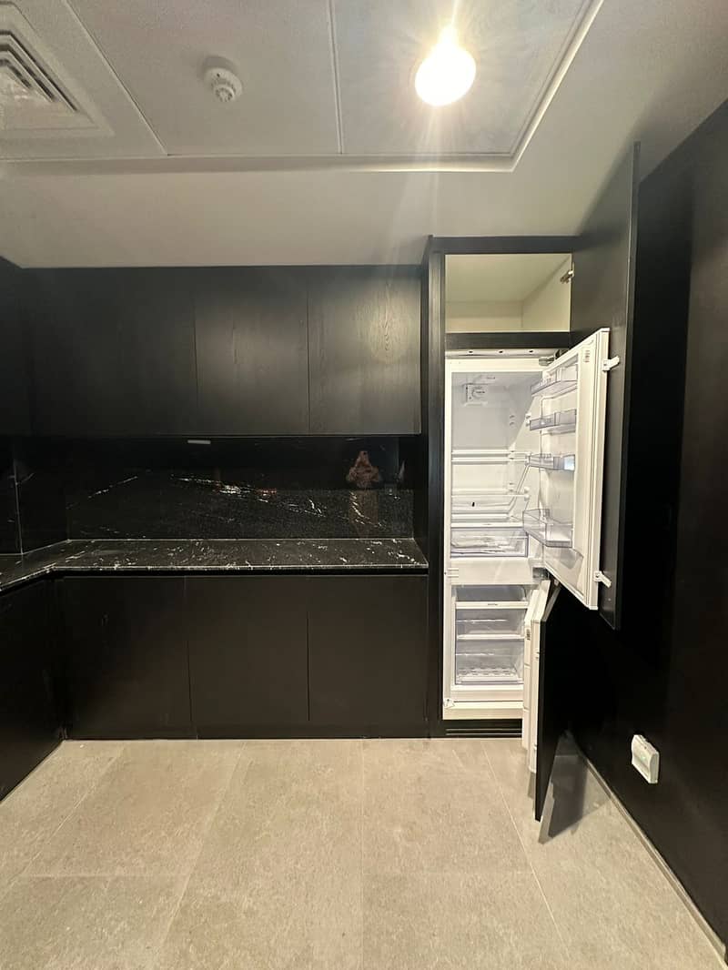 9 Kitchen 2. jpeg