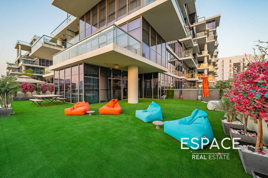 Huge Terrace | Fully Upgraded | 3 Bedrooms