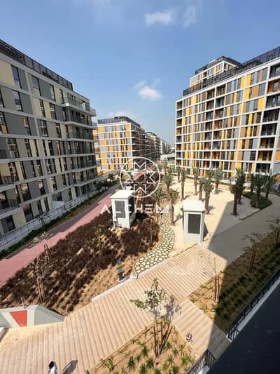 Community Living | Unfurnished | Garden View