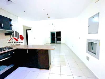 12 CHEQUES - SPACIOUS 2BHK WITH BIG BALCONY - RENT 80K - OPEN VIEW - GYM + SWIMMING + CAR PARKING FREE - FAMILY BUILDING