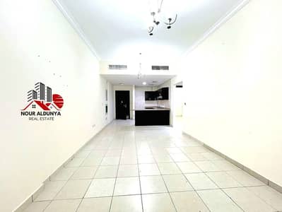 12 CHEQUES - SPACIOUS 2BHK WITH BIG BALCONY - RENT 80K - OPEN VIEW - GYM + SWIMMING + CAR PARKING FREE - FAMILY BUILDING