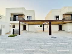 Don't Miss Out this offer! Single Row Villa Living with Exceptional Finishing