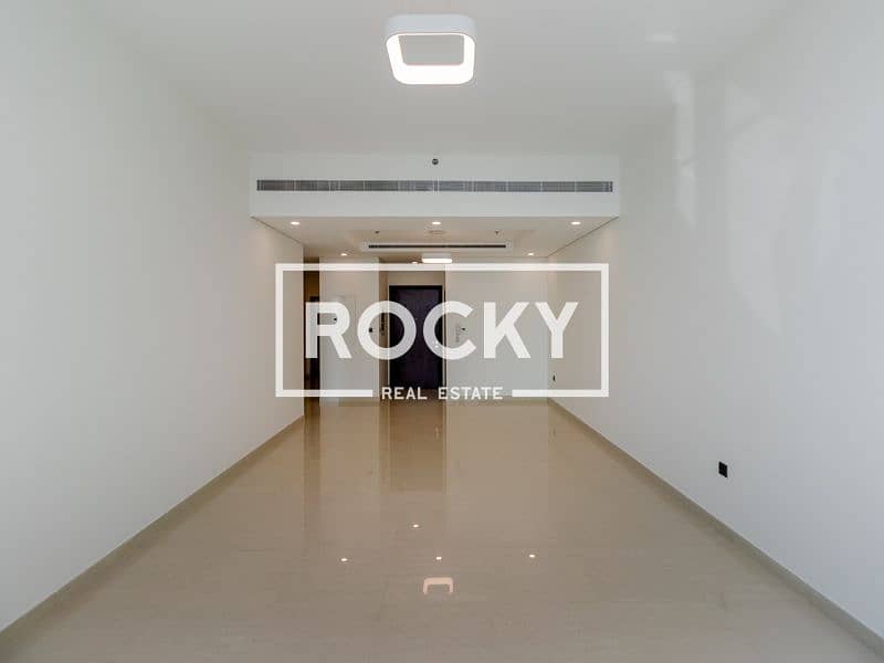 7 Rocky Real Estate - Al Rigga - Al Marfa Tower - Apartment (6 of 27). JPG