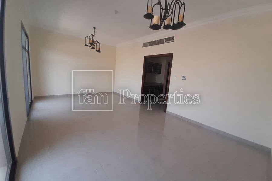 5 BEDROOM PLUS MAID ROOM WITH ELEVATOR