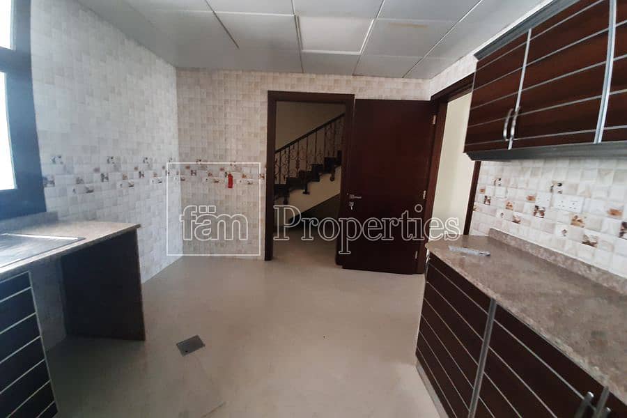 3 5 BEDROOM PLUS MAID ROOM WITH ELEVATOR