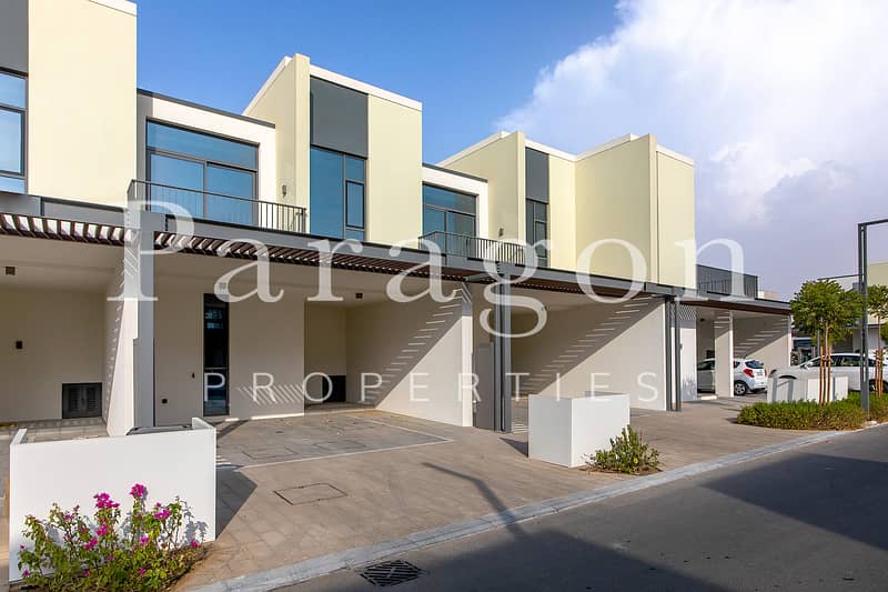 Walking distance to Pool | Available in December Walking distance to Pool | Available in December