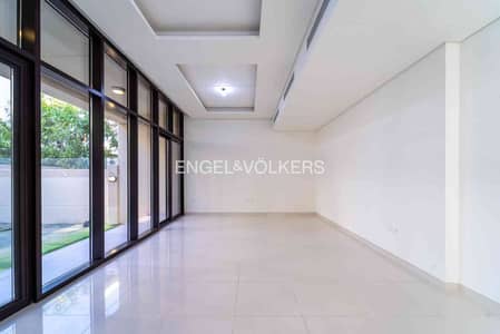 3 Bedroom Townhouse for Rent in DAMAC Hills, Dubai - Private Garden >  Very Spacious > Vacant Now