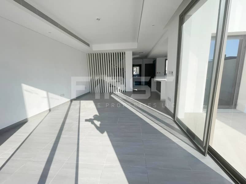 2 Internal Photos of 2 Bedroom Townhouse in Yas Acres. Yas Island  Abu Dhabi (5). jpg