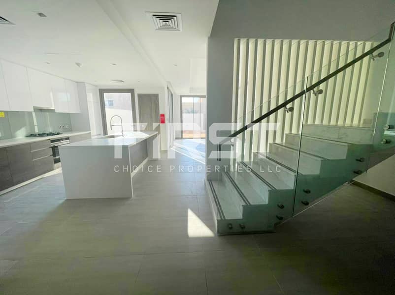 5 Internal Photos of 2 Bedroom Townhouse in Yas Acres. Yas Island  Abu Dhabi (3). jpg