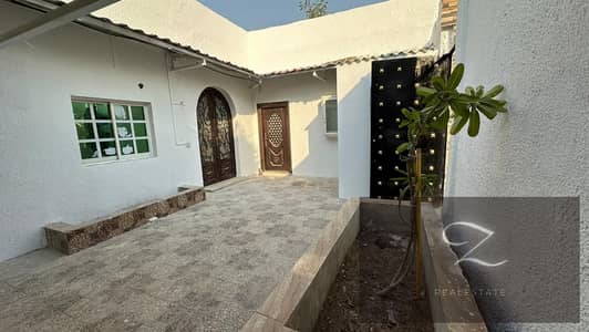 4 Bedroom Villa for Sale in Al Sabkha, Sharjah - 8878c7ad-05d9-4e59-8ccc-2ac4e8e9d652. jpg