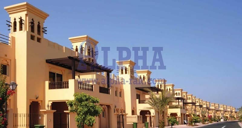 Sophisticated View | 2 Bedrooms Townhouse | Unfurnished