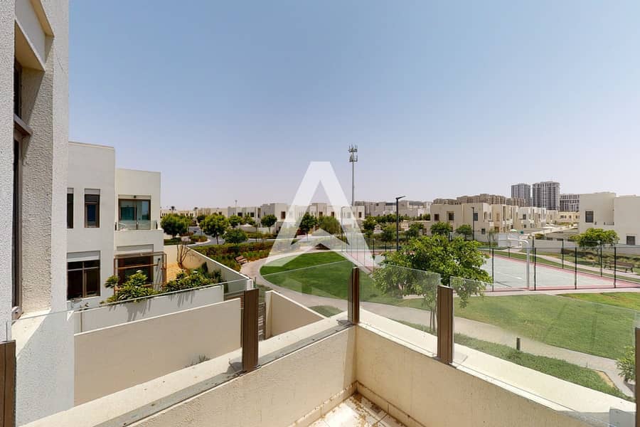 Type J | 3 BR + Study + Maid | Pool + Park Facing