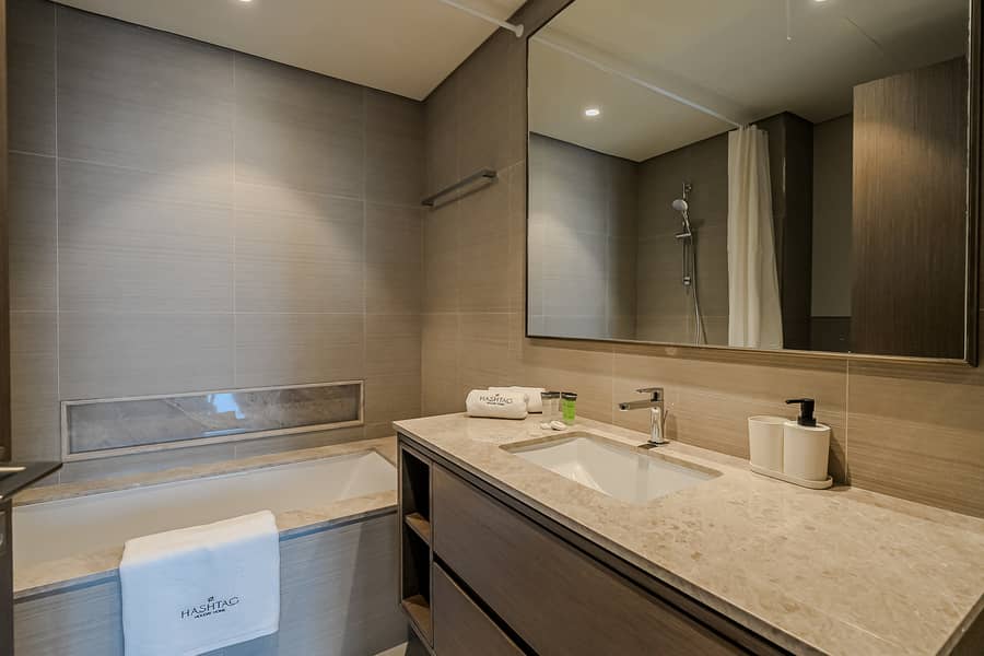 21 7RV06919. jpg