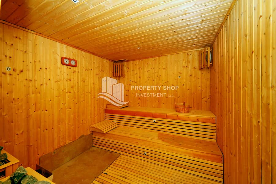 12 abu-dhabi-al-reem-island-marina-square-ocean-terrace-community-sauna-bath. JPG