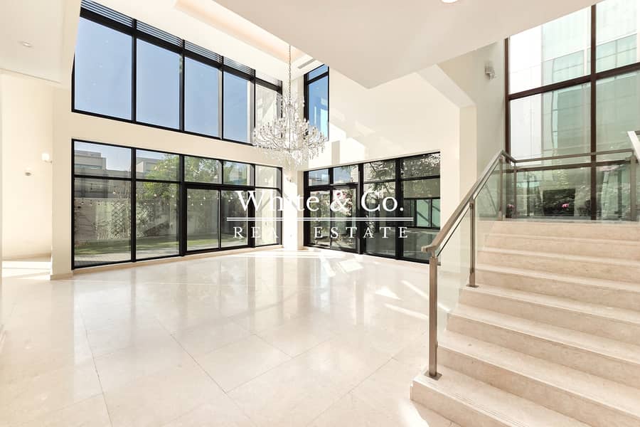 Spacious Villa | Area Specialist | Vacant Spacious Villa | Area Specialist | Vacant