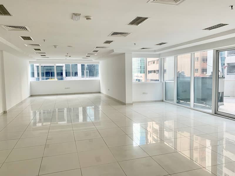 مکتب في یس بزنس سنتر البرشاء 1 البرشاء 95000 درهم - 4078062 مکتب في یس بزنس سنتر البرشاء 1 البرشاء 95000 درهم - 4078062