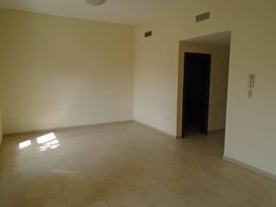 crazy deal! 3 bhk plus maid room apartment for rent crazy deal! 3 bhk plus maid room apartment for rent