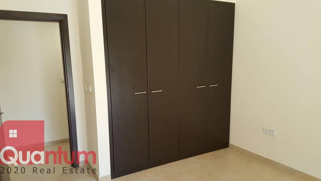 HOT DEAL!THREE BEDROOM WITH TERRACE+MAID FOR RENT