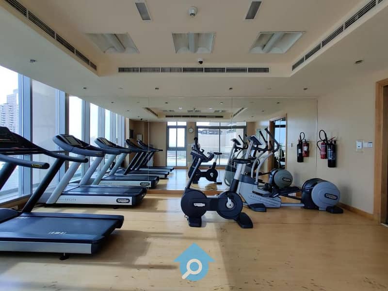 9 GYm. jpg