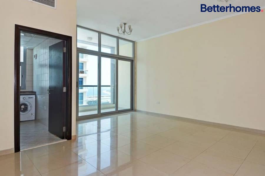 Unfurnished | Closed Kitchen| Vacant Unfurnished | Closed Kitchen| Vacant