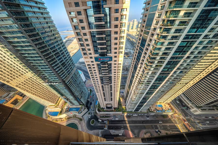 52 AP_MrnGte3_4403_69. jpg