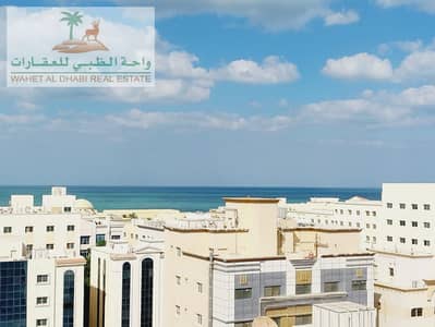 Apartment for annual rent in Sharjah, one room and a hall in Al Qalaa, second occupant, excellent area, wonderful finishing, distinguished location, d