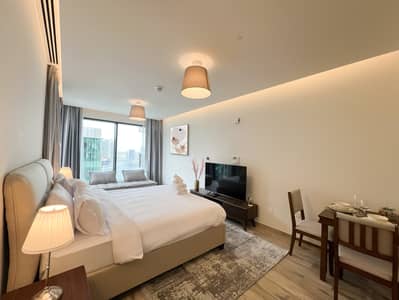 Studio for Rent in Business Bay, Dubai - 1. jpg