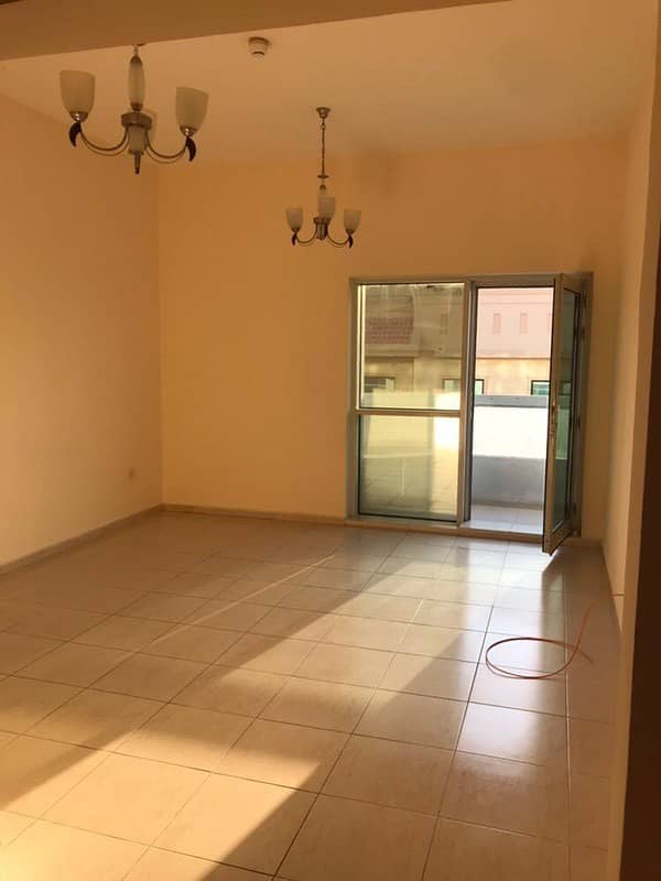 Direct from owner Large 1BR Great Investment opportunity Dubai Silicon Oasis