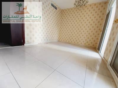 The largest room and hall area with a balcony with an excellent view, close to the Saudi Hospital