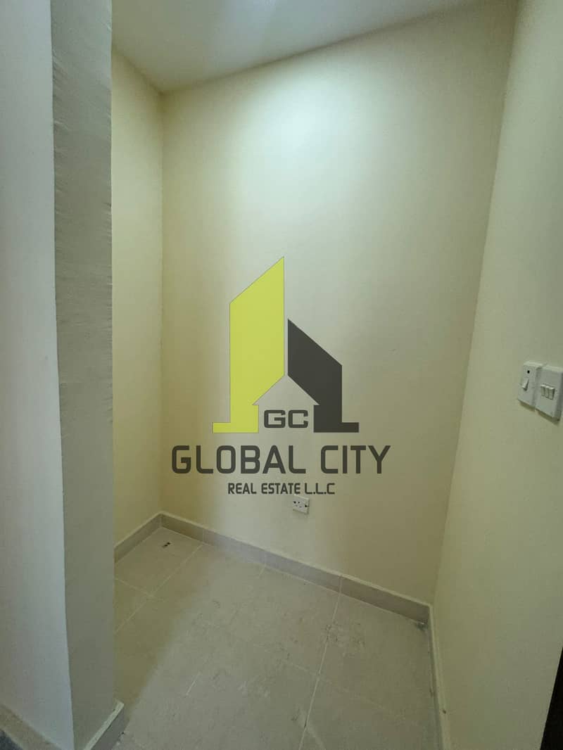 20 13463a33-7b5b-49a7-8eb7-fa0ede080a06. jpg