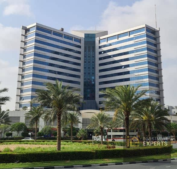 4 IT PLAZA 1. JPG
