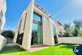 Luxurious 6bd | Extended Villa | Burj view