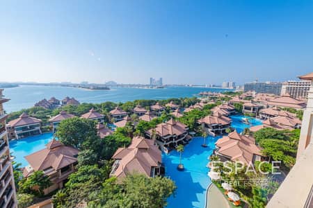 4 Bedroom Penthouse for Sale in Palm Jumeirah, Dubai - Duplex Penthouse | Full Sea View | Private Pool