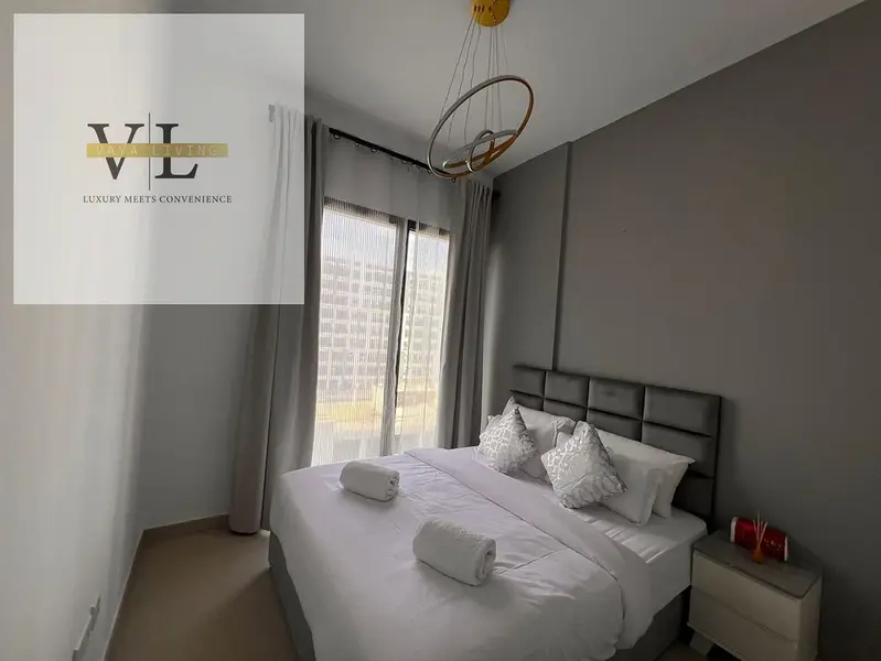 Attractive Ready to Move -Fully Furnished & Pool View