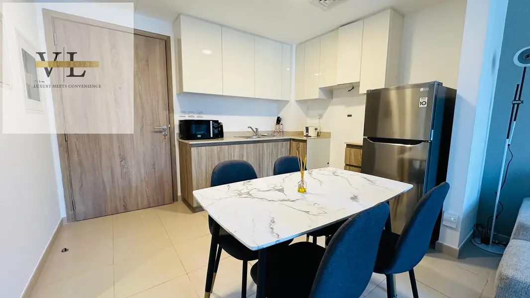 Attractive Ready to Move -Fully Furnished & Pool View