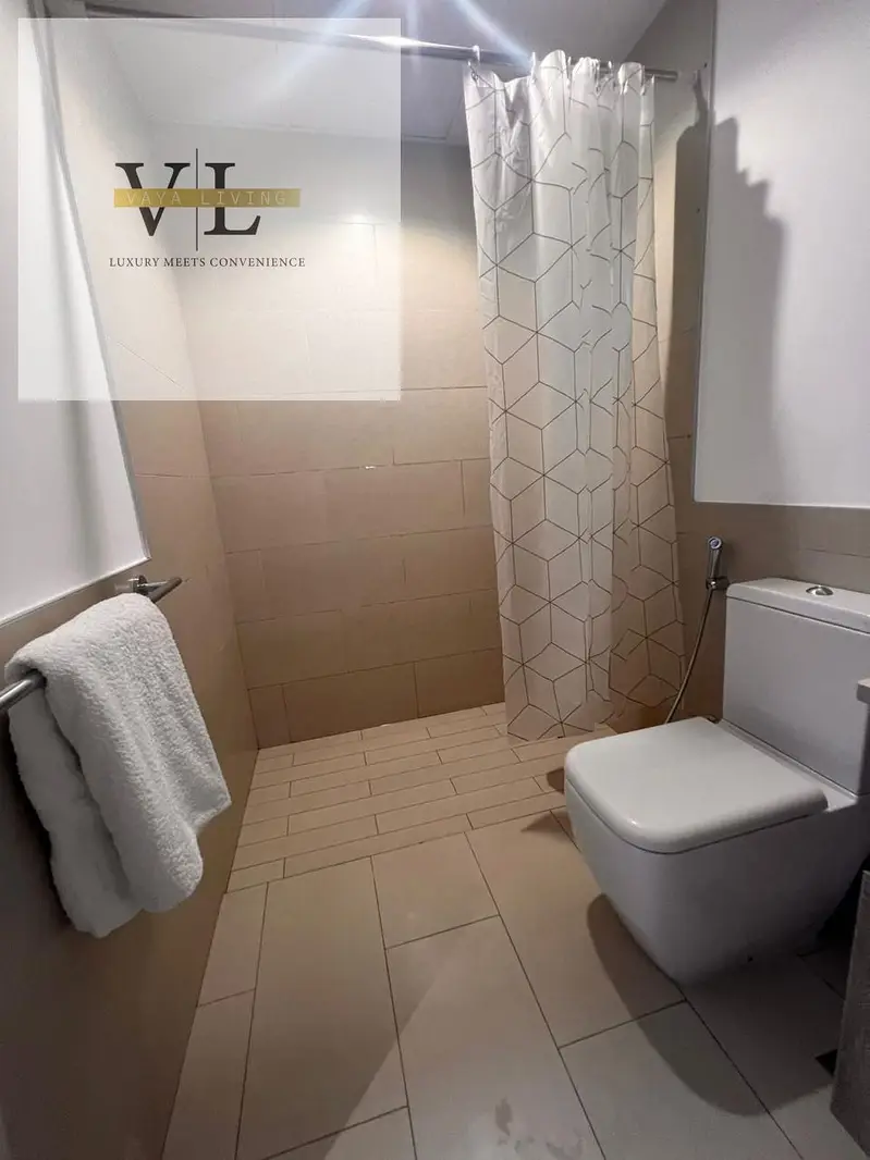 Attractive Ready to Move -Fully Furnished & Pool View