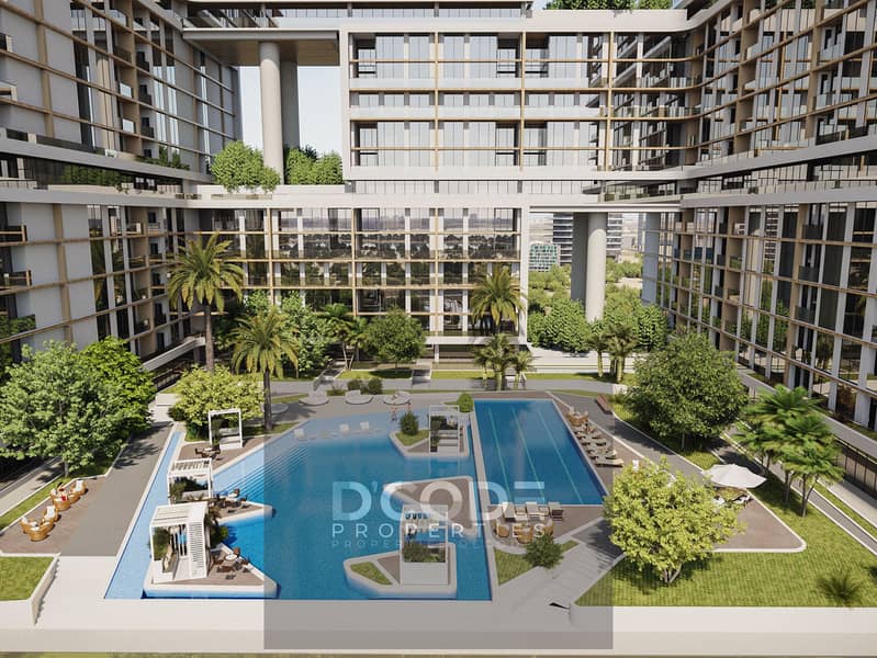 10 Courtyard shot. jpg