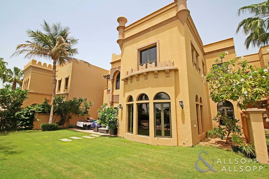 4 Bedroom | Sea Views | Superb Condition