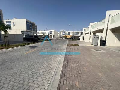 Spacious Villa 3BR/Maids For Sale Damac Hills 2 Vacant Ready Villa