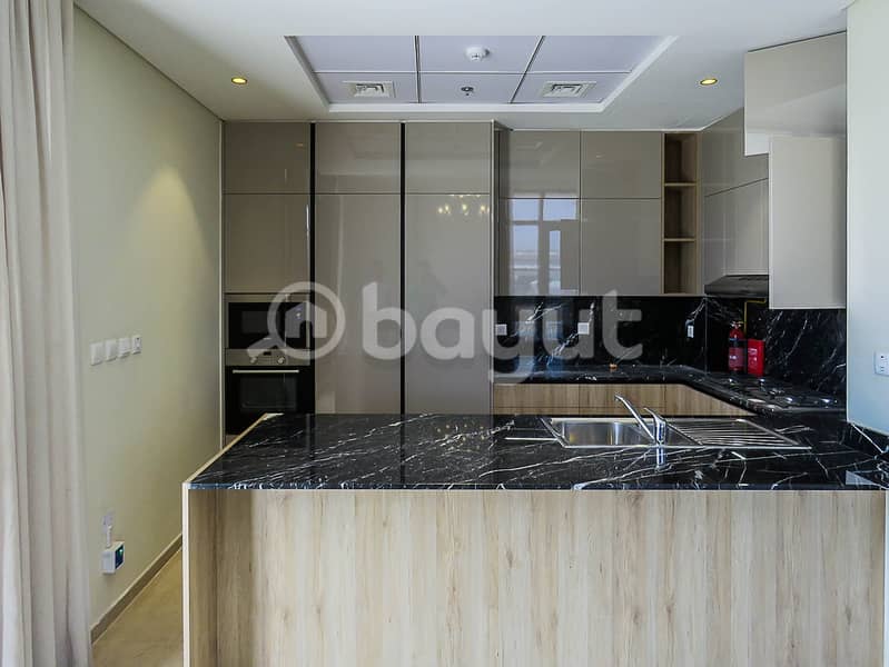 7 Brand New 3 Bed with Store and Pool View