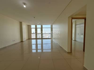 3 Bedroom Apartment for Rent in Al Khalidiyah, Abu Dhabi - Closed Kitchen | Maids Room | Balcony | Vacant