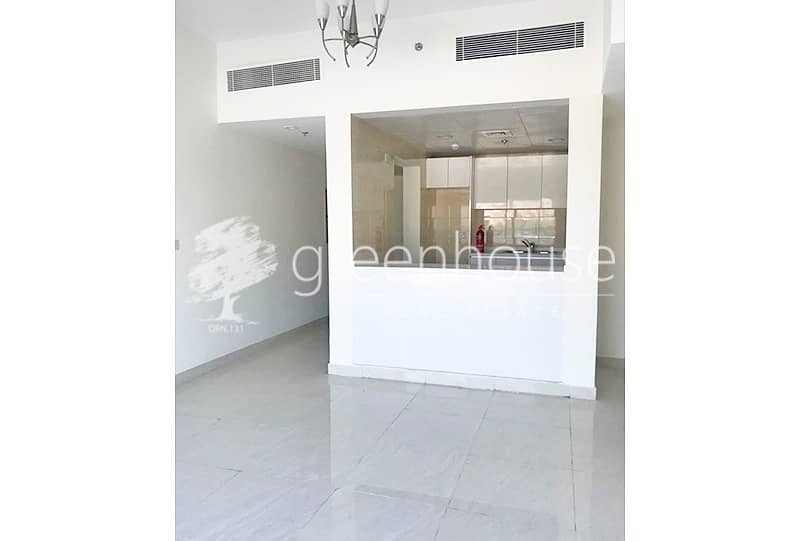 Brand New 3 Bedrooms and Ready to Move In Brand New 3 Bedrooms and Ready to Move In