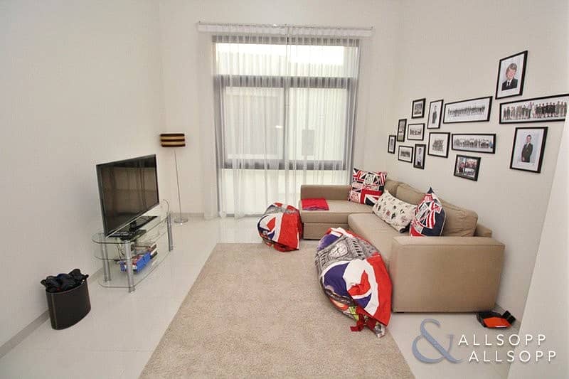 Exclusive | Maids Room | Independent Villa Exclusive | Maids Room | Independent Villa