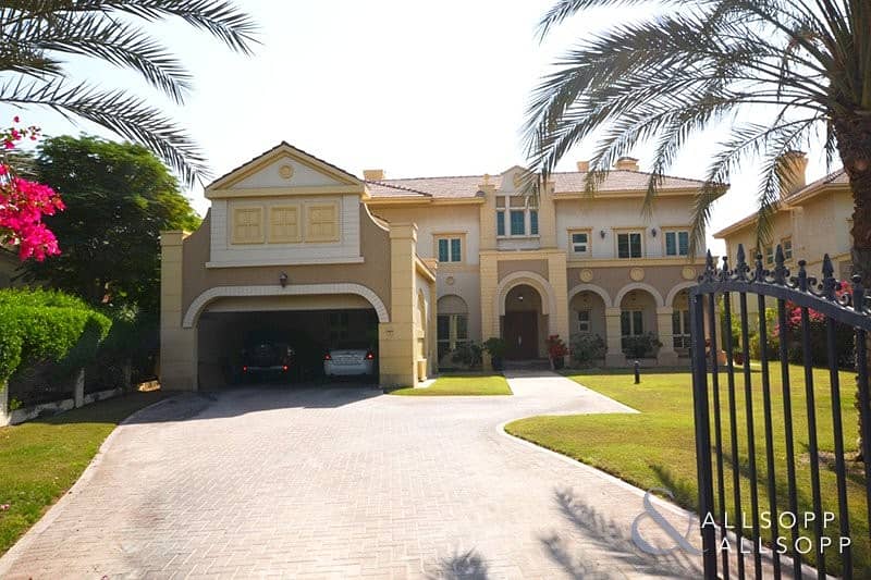 5 Bedrooms | Owner Occupied | Landscaped