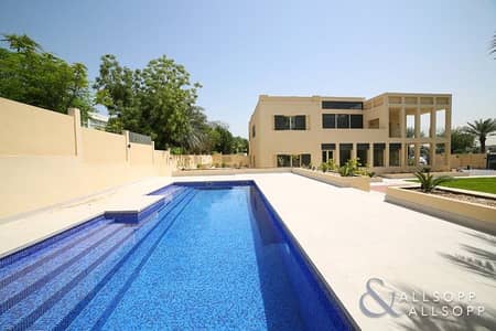 5 Bedrooms | Fully Renovated | Large Pool 5 Bedrooms | Fully Renovated | Large Pool