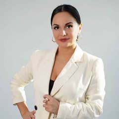 Alexandra Kazaeva Alexandra Kazaeva