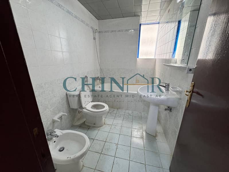 18 9c81dc57-6eeb-4dac-9b95-d1940c4de7ac. jpg