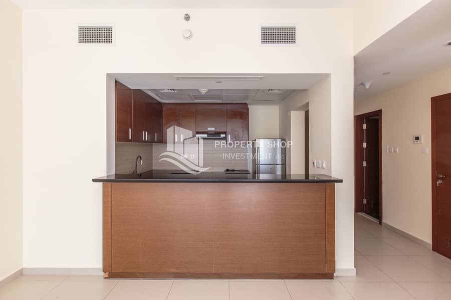 6 1-bedroom-apartment-al-reem-island-shams-abu-dhabi-gate-tower-1-kitchen-2. JPG