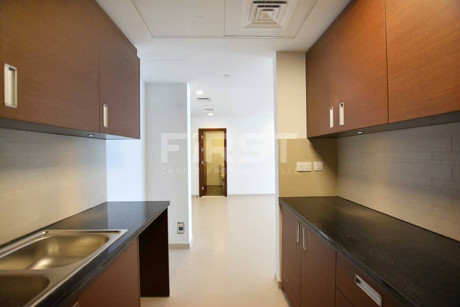 12 Internal Photo of 3 Bedroom Apartment in The Gate Tower Shams Abu Dhabi Al Reem Island Abu Dhabi UAE (7). jpg