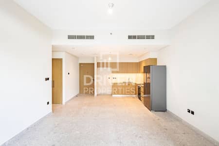 Ready to Move in | Pool View | Multiple Balconies